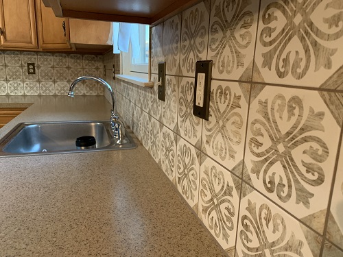 Finished kitchen backsplash close up